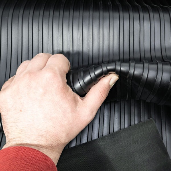 Anti-Fatigue Industrial Oil Resistant Nitrile Cold Insulating Floor Rubber Matting Rolls