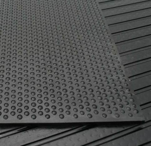 Rubber Co Reversible Stable Mat - Heavy Duty, Bubble & Ribbed Patterns, Non-Slip, Insulating Horse Mats - Easy Clean, Durable Rubber Flooring