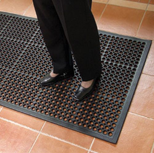 High-Quality Rubber Workstation Mats with Drainage Holes – Anti-Fatigue, Slip-Resistant, Oil & Grease Resistant, Bevelled Safety Edge